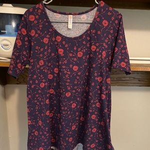 Lularoe shirt size medium